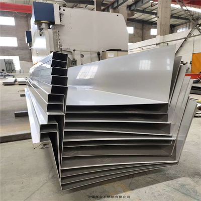 Stainless Steel 304 Roof Gutter Customized Shapes Industry Gutter 1.5*1219mm 2B Surface Cold-Rolled