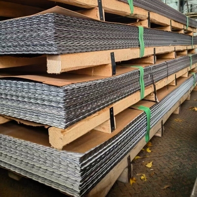 ASTM 316 Embossed Stainless Steel Sheets Anti Skidding 1400 * 6000mm Size 0.65mm 0.75mm Thickness 2B Toilet Building