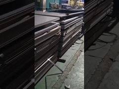 Take a look at the stainless steel plates in the warehouse
